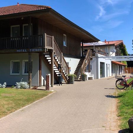 Hotel Zierow - Urlaub An Der Ostsee Екстериор снимка