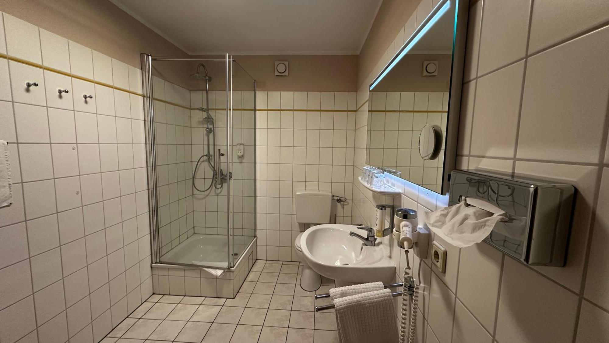 Hotel Zierow - Urlaub An Der Ostsee Екстериор снимка
